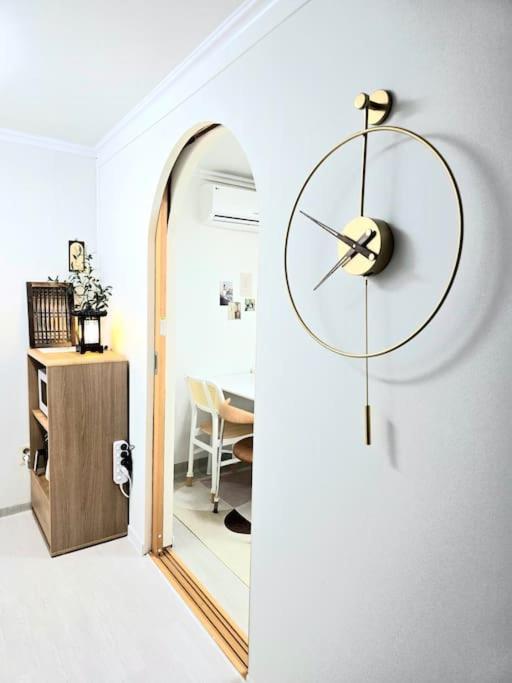 Apartment Healing & Romang House